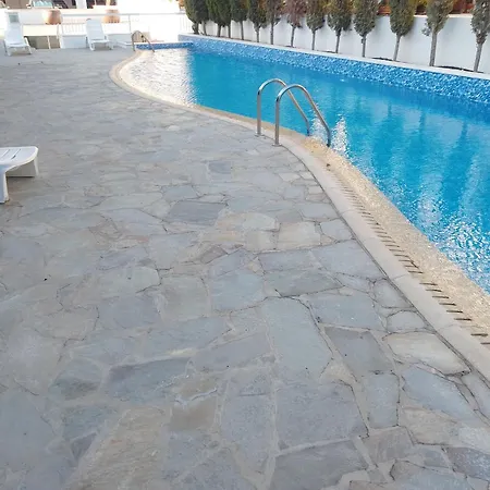 Corali